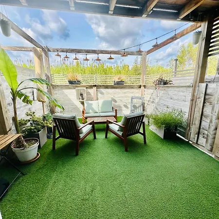 Апартаменти Atypique Ancien Hangar A Bateau