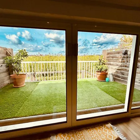 Atypique Ancien Hangar A Bateau Апартаменти Єр