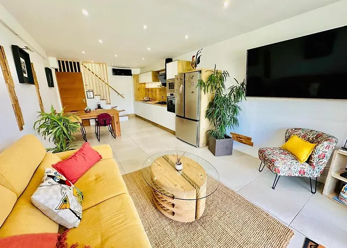 Atypique Ancien Hangar A Bateau Апартаменти