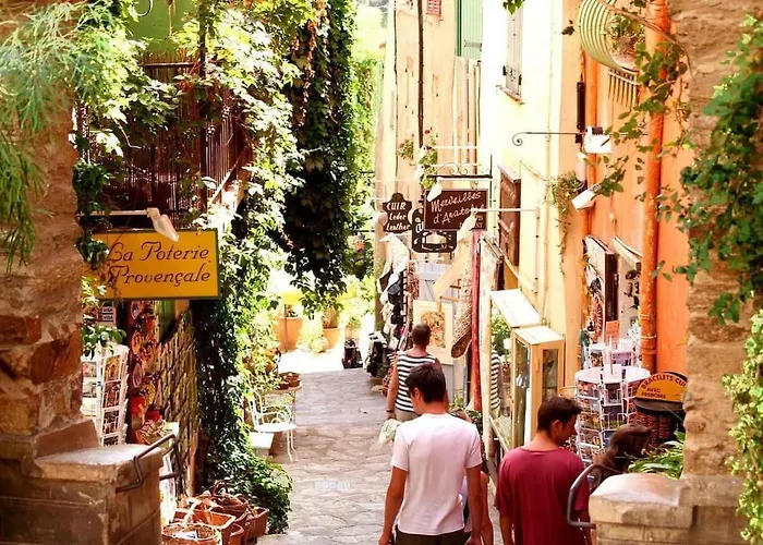 Апартаменти Atypique Ancien Hangar A Bateau *