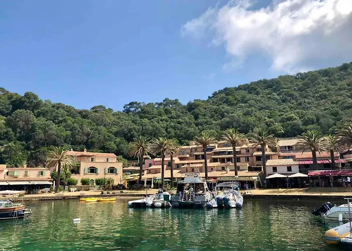 Апартаменти Atypique Ancien Hangar A Bateau