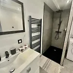 Atypique Ancien Hangar A Bateau Apartment Hyeres